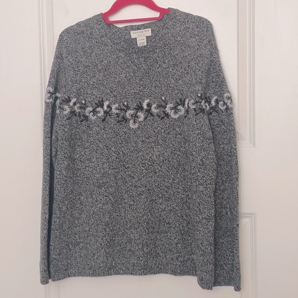 Floral Embroidered Crew Neck Sweater 20